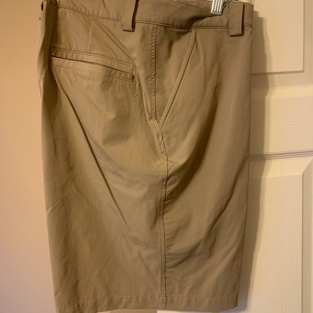 under armour dri fit golf shorts 38